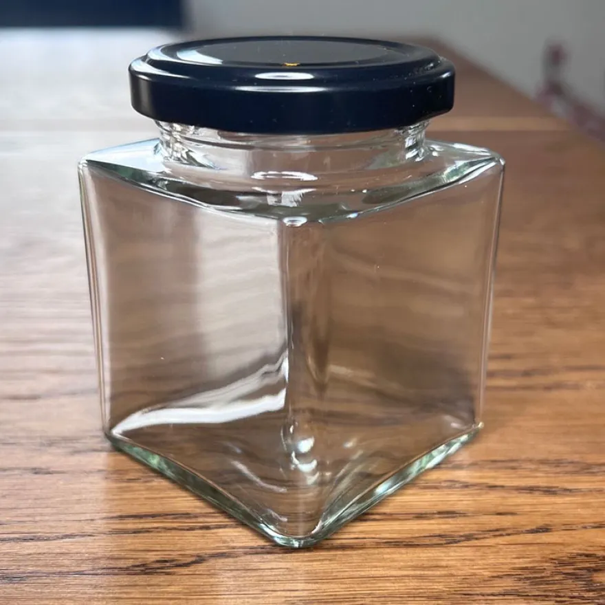 Firkantet Krydderiglas / Sylteglas med sort låg – 212 ml